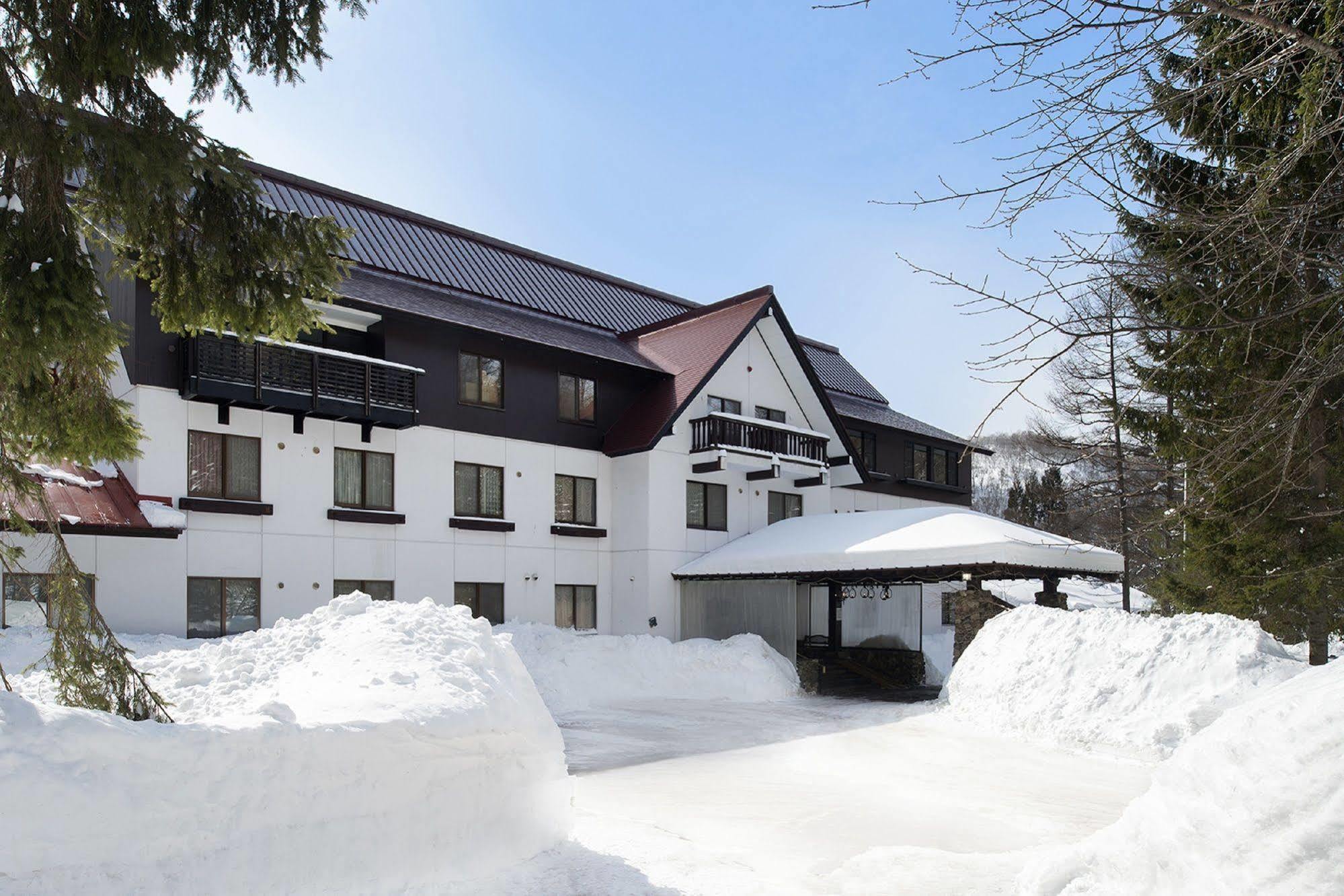 Izumigo Takayama Dog Paradise Hotel Екстер'єр фото