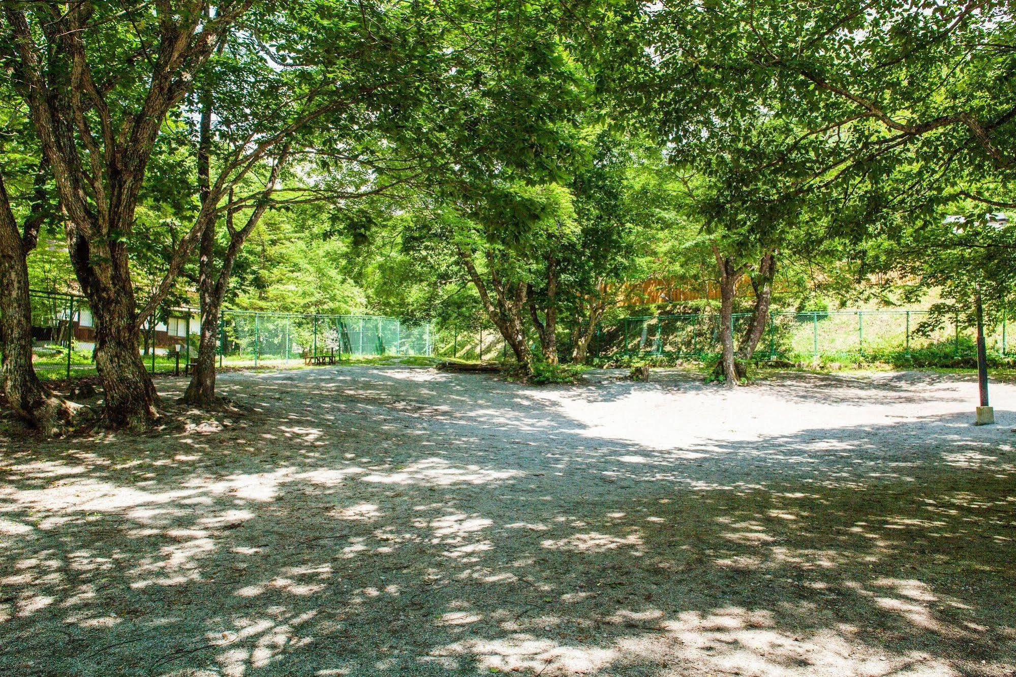 Izumigo Takayama Dog Paradise Hotel Екстер'єр фото
